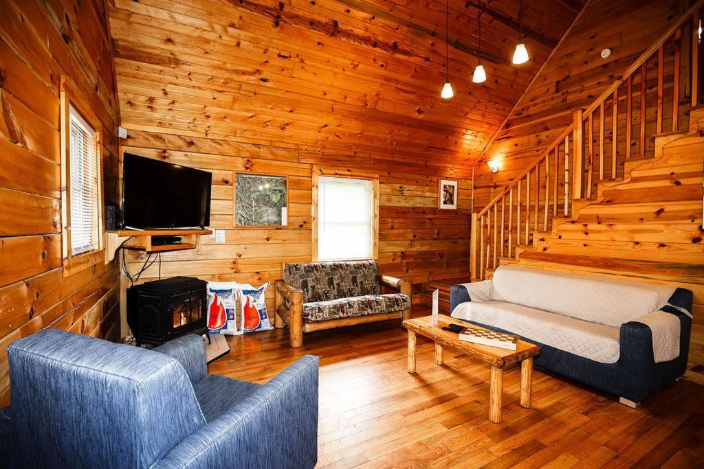 The Cabins At Pine Haven - Beckley Beaver Exterior foto